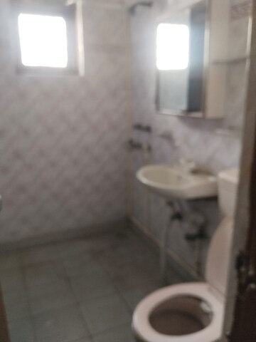 Bathroom in 3 BHK Builder Floor at Ashoka Enclave Faridabad, Sector 34 – for Rent