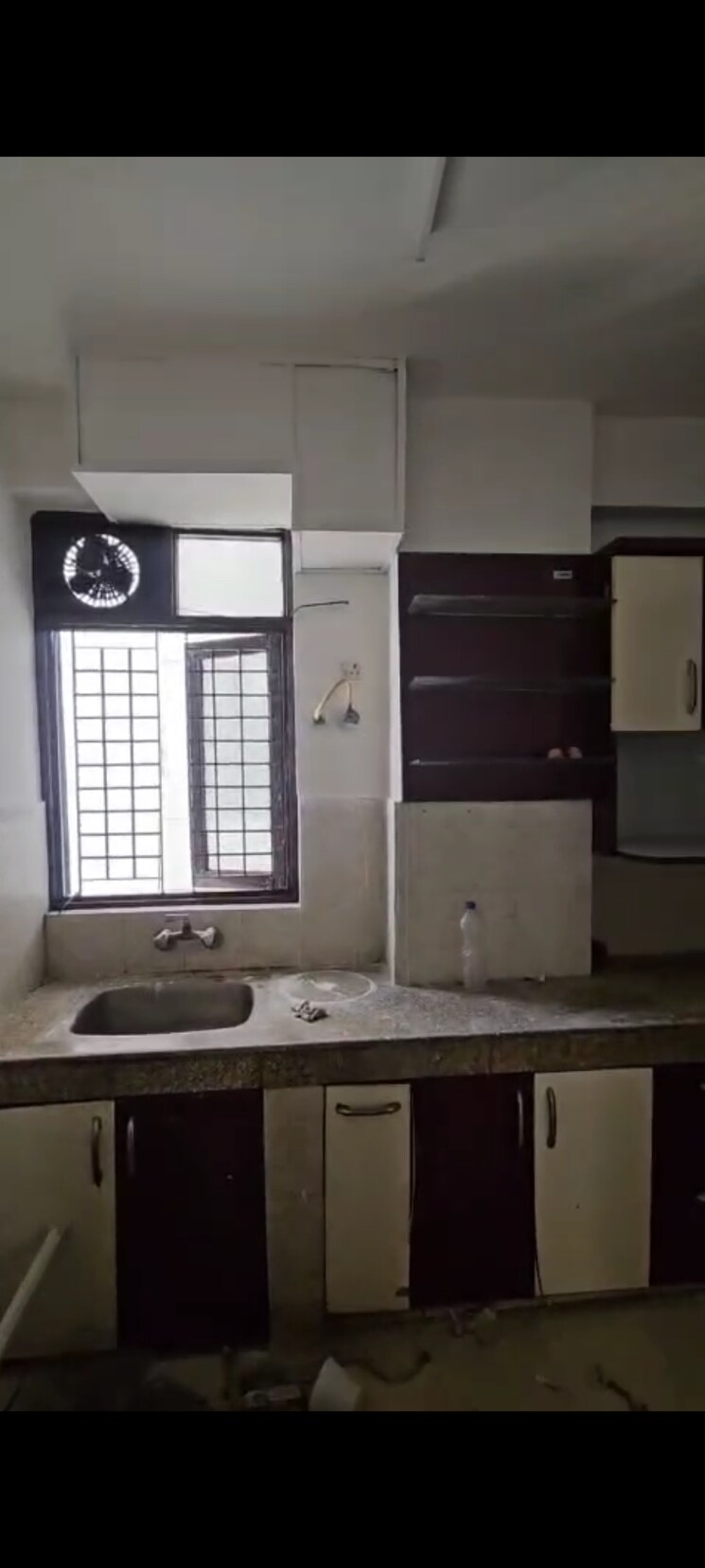 Kitchen, mahagun-mahagunpuram-ii 3 Bedroom 13000 Sq.Ft. Apartment In Lal Kuan Ghaziabad 9522015