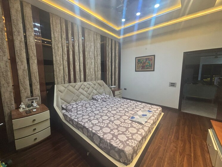Bedroom, dlf-city-phase-v 3 Bedroom 1600 Sq.Ft. Builder Floor In Dlf Phase V Gurgaon 9522012