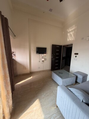 1 BHK Apartment For Rent in Gaur City 2 - 14th Avenue, Sector 16c Greater Noida