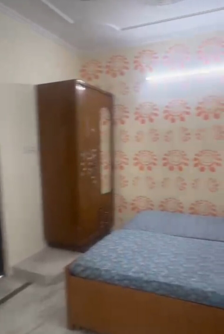 Bedroom, patel nagar 2 Bedroom 1000 Sq.Ft. Builder Floor In Patel Nagar Delhi 9522067