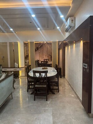 Gym in 3 BHK Apartment at Baani City Center, Sector 63 – for Rent