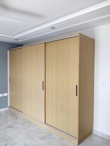 Room in 6+ BHK Independent House at Pitampura – for Sale