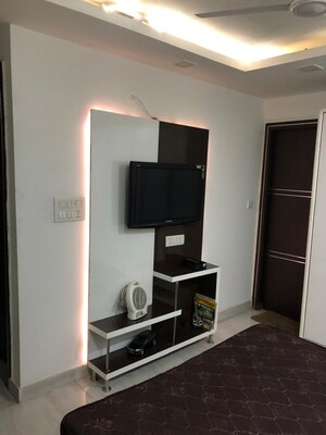 Living Room in 6+ BHK Independent House at Pitampura – for Sale