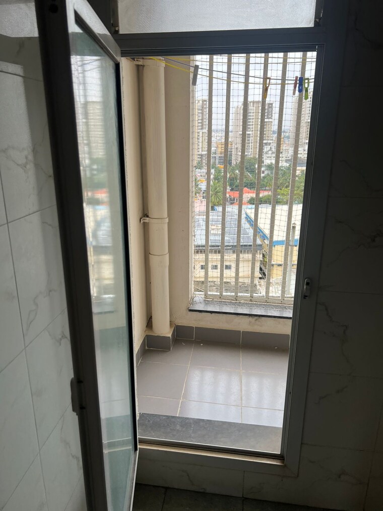 Balcony, snn-raj-grandeur 3 Bedroom 1515 Sq.Ft. Apartment In Bommanahalli Bangalore 9522108