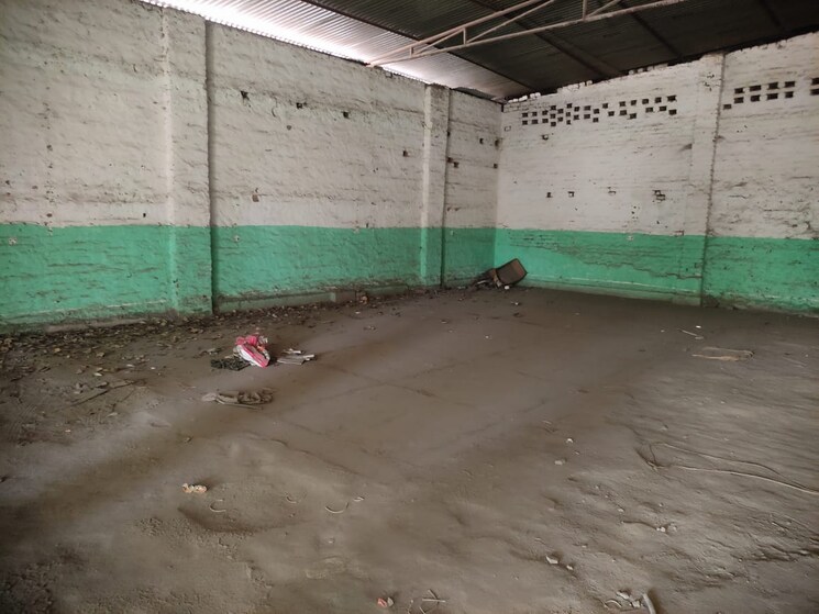 Swimming Pool, site 4 sahibabad Commercial Warehouse 1900 Sq.Ft. In Site 4 Sahibabad Ghaziabad 9522136