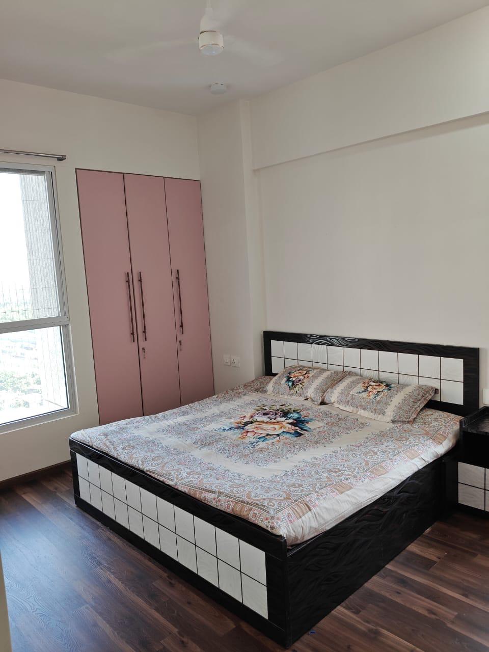 2 BHK + Pooja Room 600 Sq.Ft. Apartment in Yashraj Park CHS