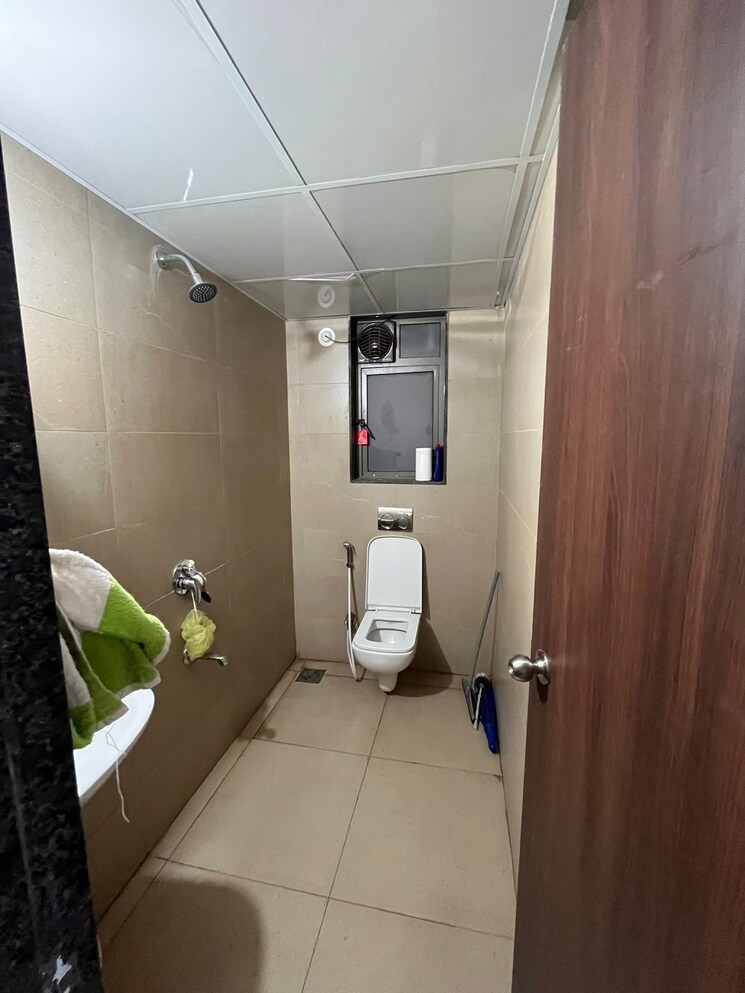 Bathroom, runwal-eirene 2 Bedroom 750 Sq.Ft. Apartment In Balkum Pada Thane 9507202