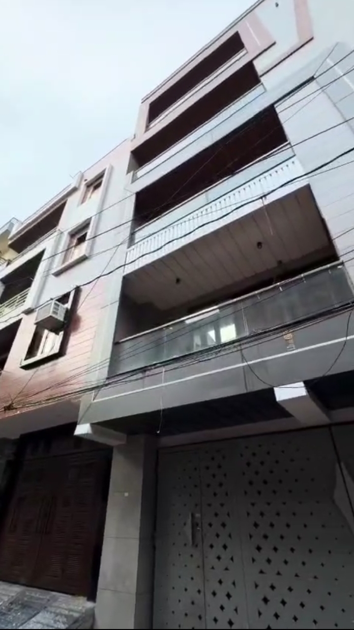 4 BHK Builder Floor For Sale in Dwarka Mor