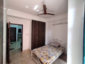 Bedroom in 1 BHK Builder Floor at Chattarpur – for Rent