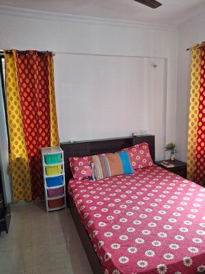 Bedroom in 1.5 BHK Apartment at Everest Country Side, Kasarvadavali – for Rent