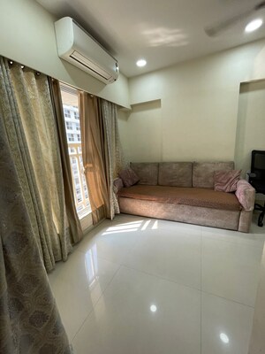 Room in 2 BHK Apartment at Andheri West – for Rent