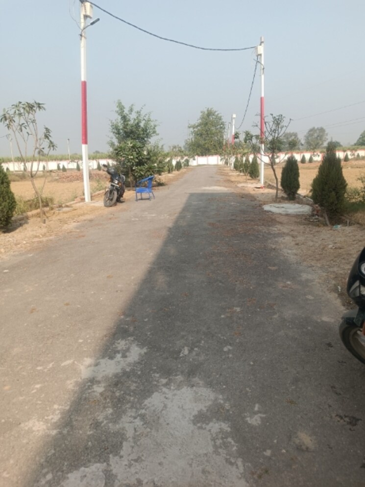  Parking, modipuram 3 Bedroom 1000 Sq.Ft. Villa In Modipuram Meerut 9522211