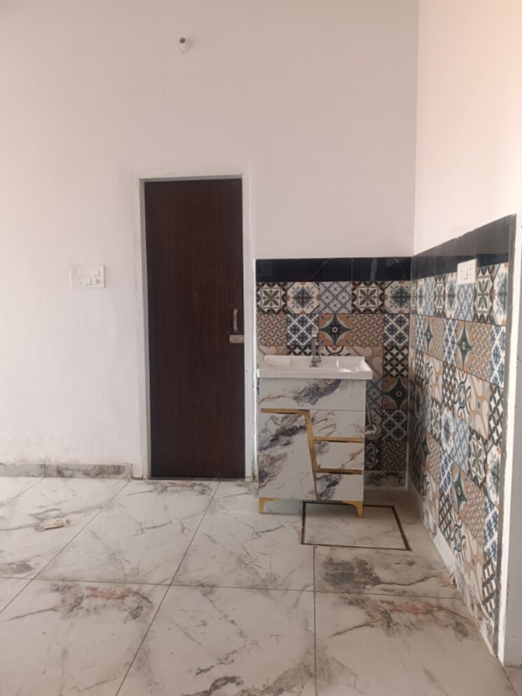 Room, modipuram 3 Bedroom 1000 Sq.Ft. Villa In Modipuram Meerut 9522211