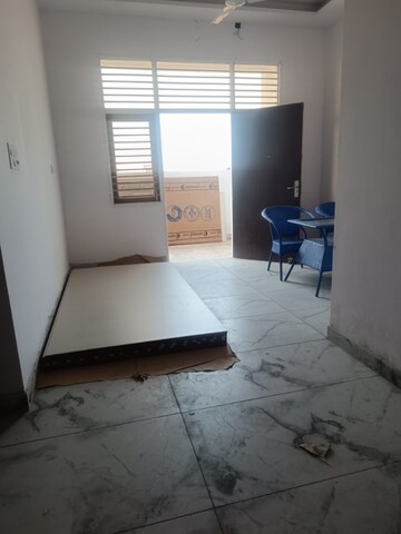 Room in 3 BHK Villa at Modipuram – for Sale