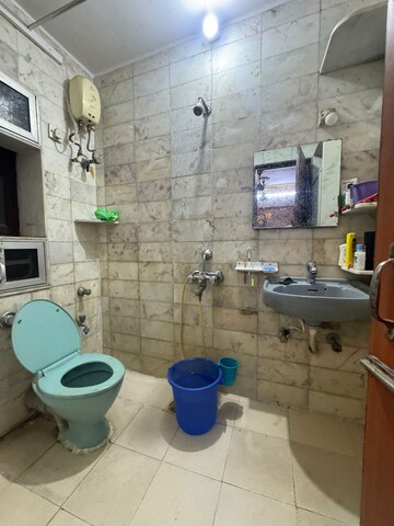 Bathroom in 2 BHK Apartment at Chembur – for Rent