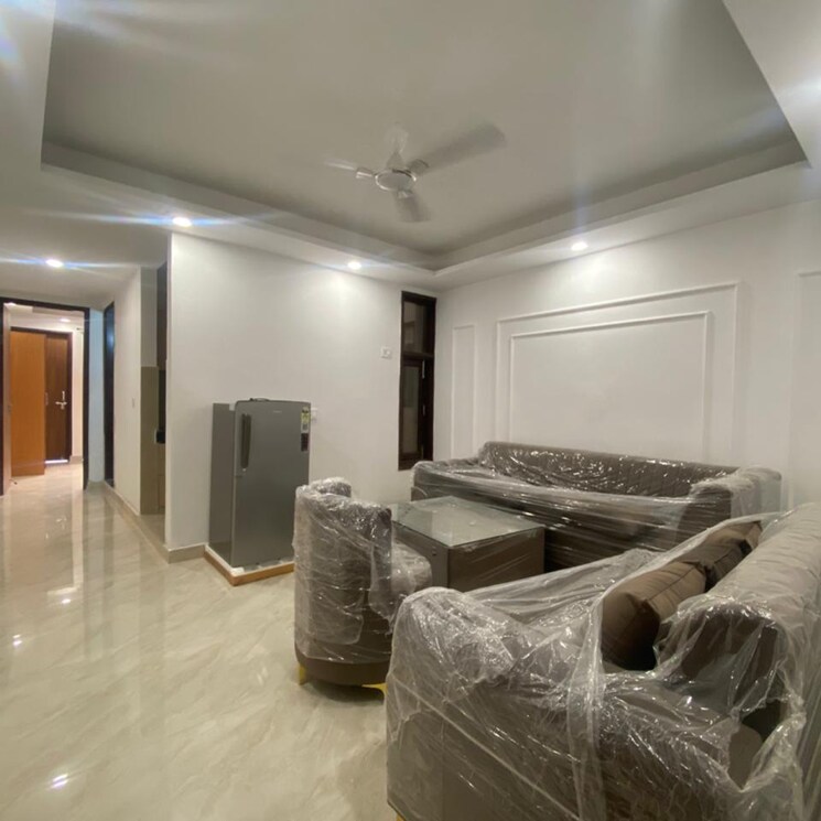 Living Room, freedom fighters enclave 1 Bedroom 600 Sq.Ft. Apartment In Freedom Fighters Enclave Delhi 9522264
