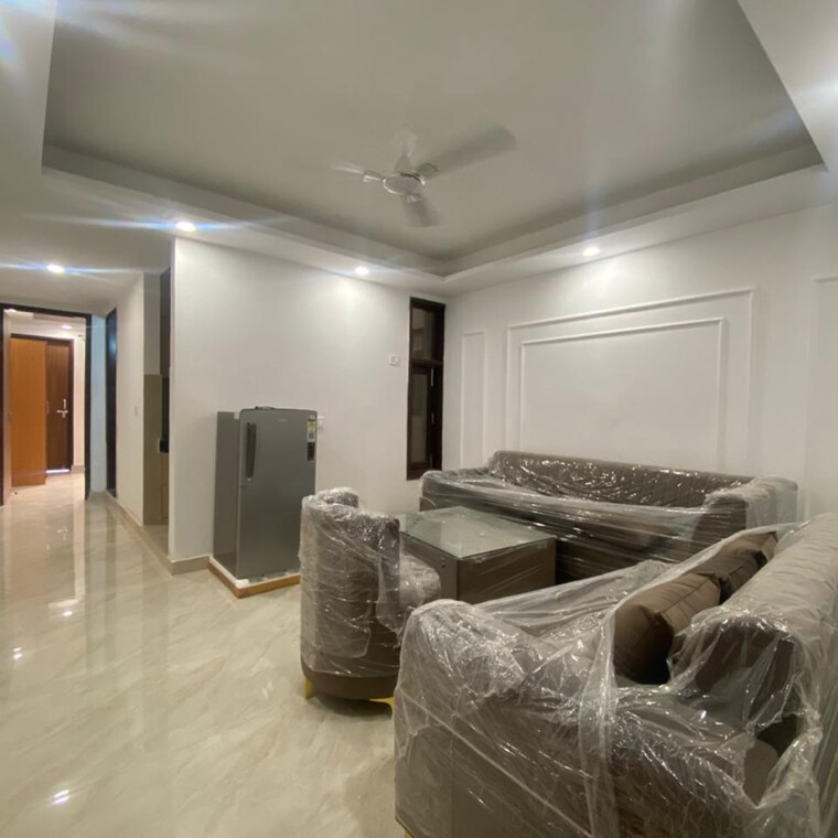 Living Room, freedom fighters enclave 1 Bedroom 600 Sq.Ft. Apartment In Freedom Fighters Enclave Delhi 9522264