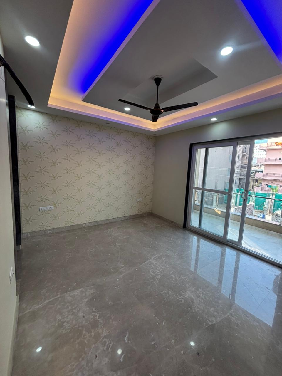 4 BHK + Pooja Room Builder Floor For Rent in South City 1