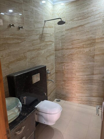 Bathroom in 4 BHK Builder Floor at South City 1 – for Rent