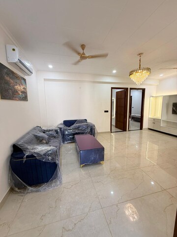Living Room in 3 BHK Builder Floor at Sector 57 – for Rent