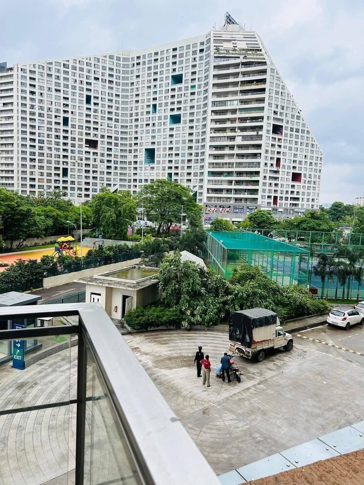 Exterior View, amanora-neo-towers 3.5 Bedroom 2100 Sq.Ft. Apartment In Hadapsar Pune 9522293