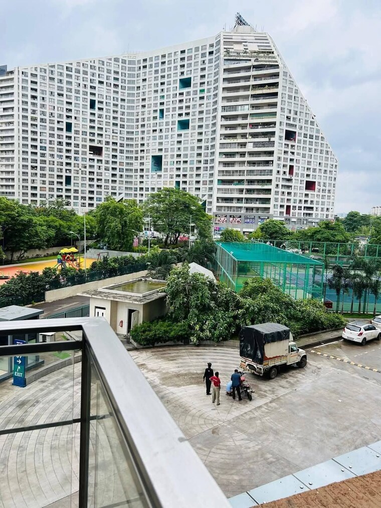 Exterior View, amanora-neo-towers 3.5 Bedroom 2100 Sq.Ft. Apartment In Hadapsar Pune 9522293