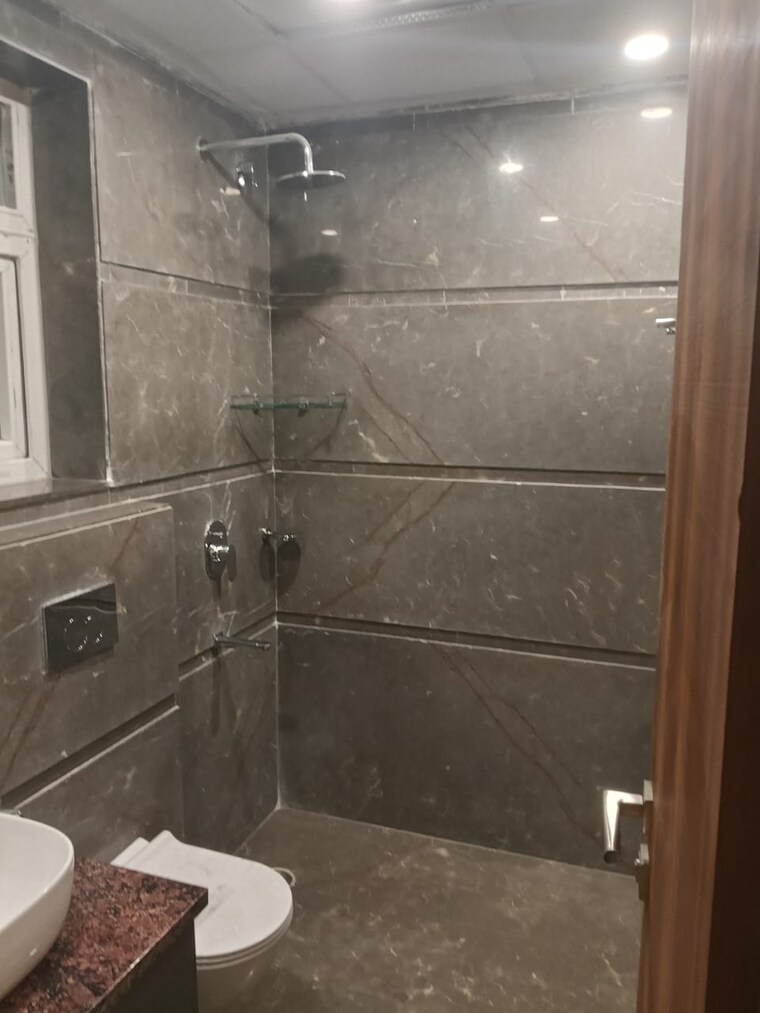 Kitchen, sushant lok i 3 Bedroom 300 Sq.Yd. Builder Floor In Sushant Lok I Gurgaon 9522283