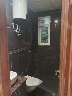 Furnished Amenities in 3 BHK Builder Floor at Sushant Lok I – for Rent