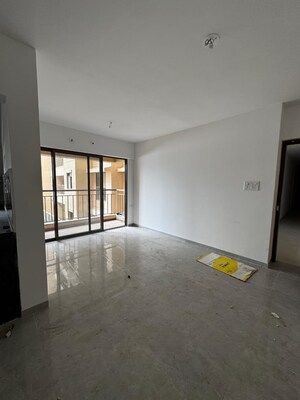 Room in 2 BHK Apartment at Goel Ganga Newtown Phase 2, Dhanori – for Rent