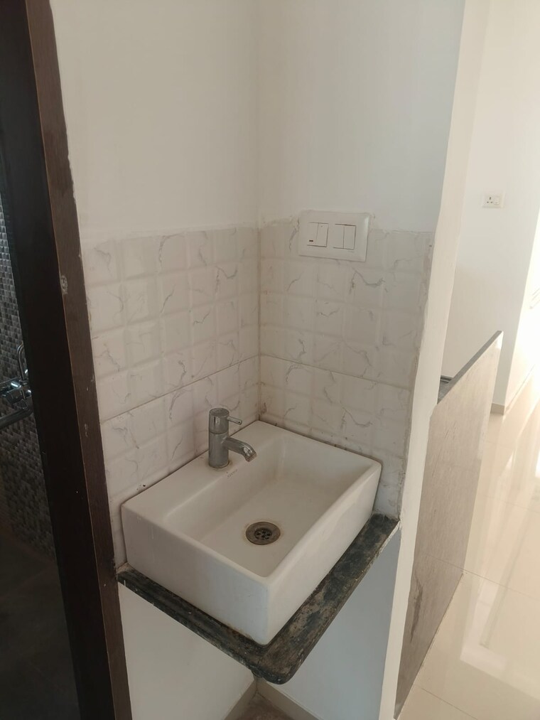 Bathroom, majestique-magnum 2 Bedroom 983 Sq.Ft. Apartment In Pisoli Pune 9522300