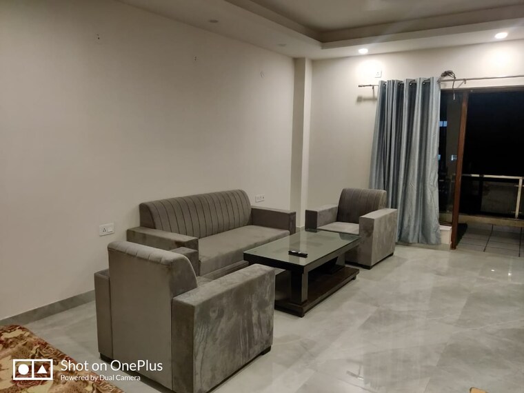 Living Room, sector 52 3 Bedroom 300 Sq.Yd. Builder Floor In Sector 52 Gurgaon 9522302