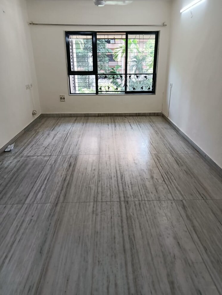 Room, andheri west 2 Bedroom 670 Sq.Ft. Apartment In Andheri West Mumbai 9522325