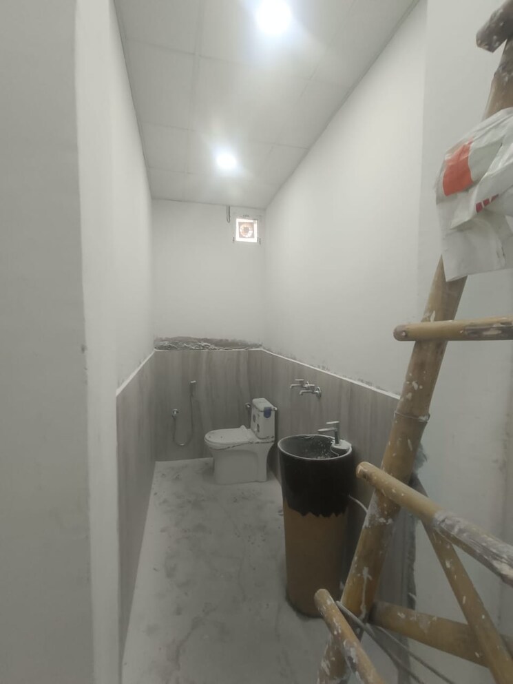 Bathroom, rwa-apartments-sector-70 6 Bedroom 5000 Sq.Ft. Villa In Sector 70 Noida 9522338