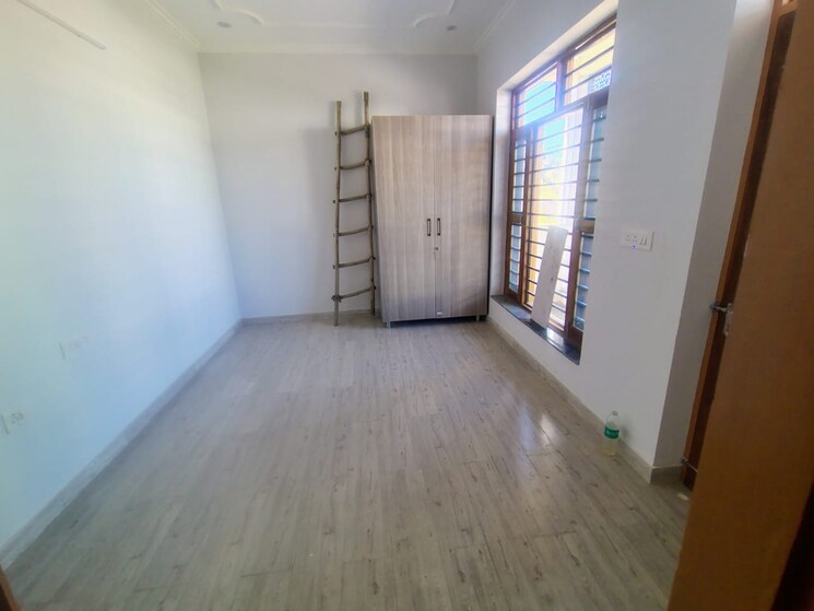 Room, sahastradhara 3 Bedroom 1800 Sq.Ft. Independent House In Sahastradhara Dehradun 9522331