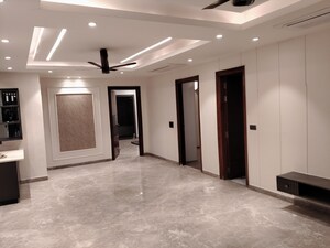 Room in 5 BHK Penthouse at M3M Golf Estate, Sector 65 – for Sale