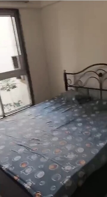 Bedroom in 2 BHK Apartment at Chembur – for Rent