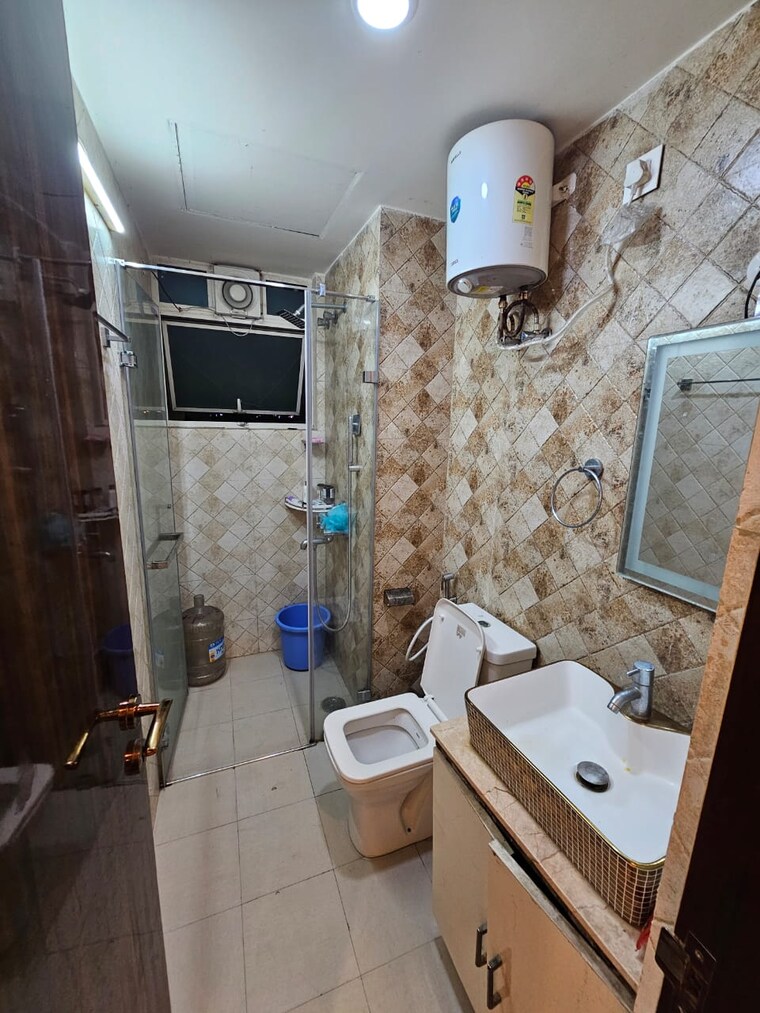 Bathroom, ideal-lake-view 3 Bedroom 1140 Sq.Ft. Apartment In Topsia Kolkata 9522362