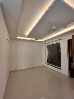 Room in 6+ BHK Independent House at Sector 8 – for Sale