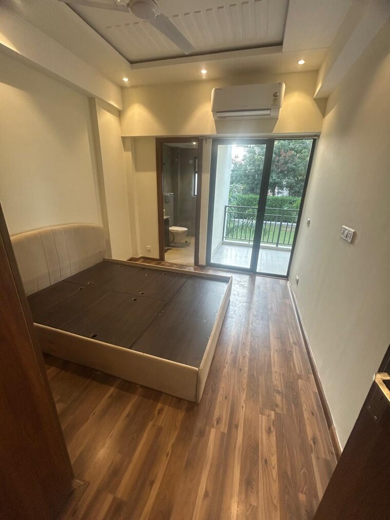 Kitchen, suncity-vatsal-valley 2 Bedroom 1130 Sq.Ft. Builder Floor In Gwal Pahari Gurgaon 9522425