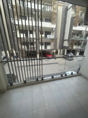 Balcony in 2 BHK Builder Floor at Suncity Vatsal Valley, Gwal Pahari – for Sale