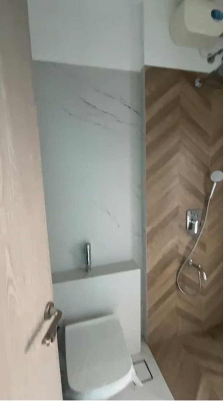 Bathroom, aayush-ayaansh 2 Bedroom 910 Sq.Ft. Apartment In Chembur Mumbai 9522393