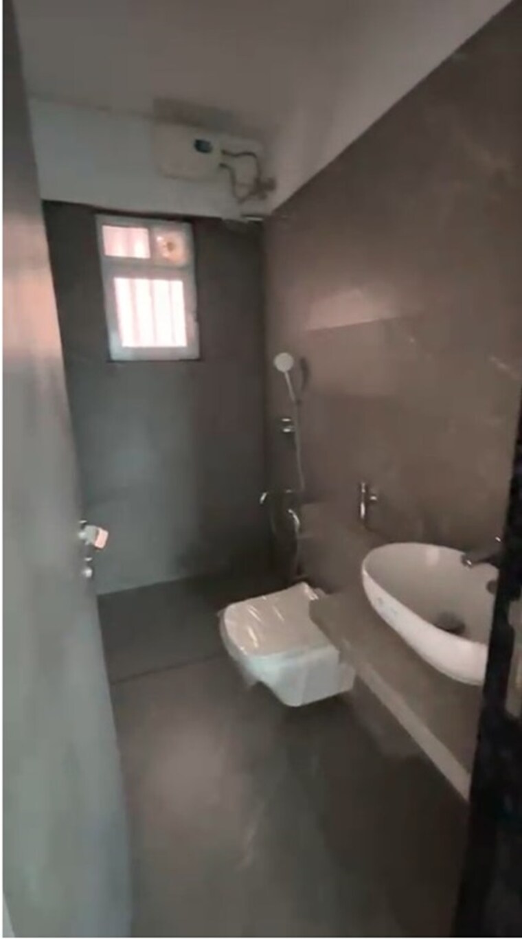 Bathroom, aayush-ayaansh 2 Bedroom 910 Sq.Ft. Apartment In Chembur Mumbai 9522393