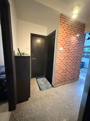 Room in 1 BHK Apartment at Valentine Apartments, Goregaon East – for Rent