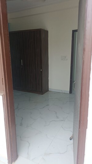 Bathroom in 2 BHK Builder Floor at Sector 45 – for Rent