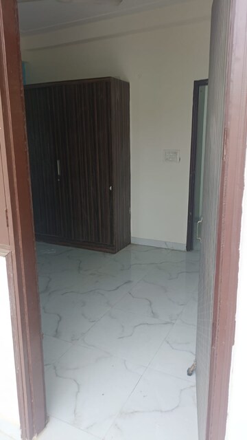 Bathroom in 2 BHK Builder Floor at Sector 45 – for Rent