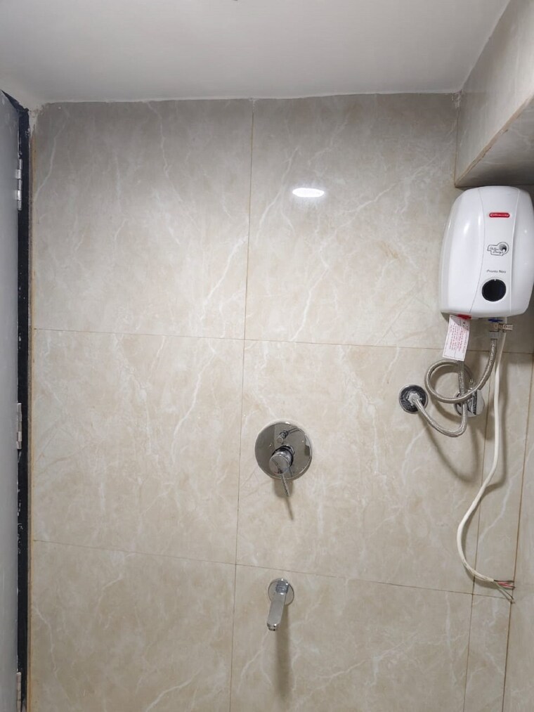 Bathroom, bandra west 2 Bedroom 700 Sq.Ft. Apartment In Bandra West Mumbai 9522473