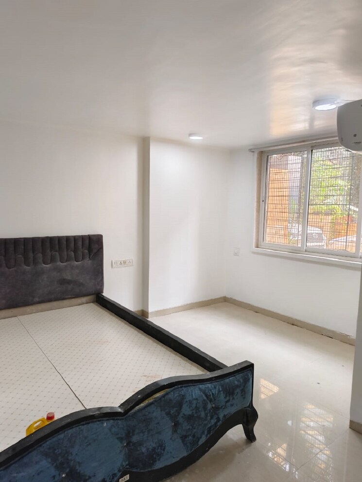 Bedroom, bandra west 2 Bedroom 700 Sq.Ft. Apartment In Bandra West Mumbai 9522473