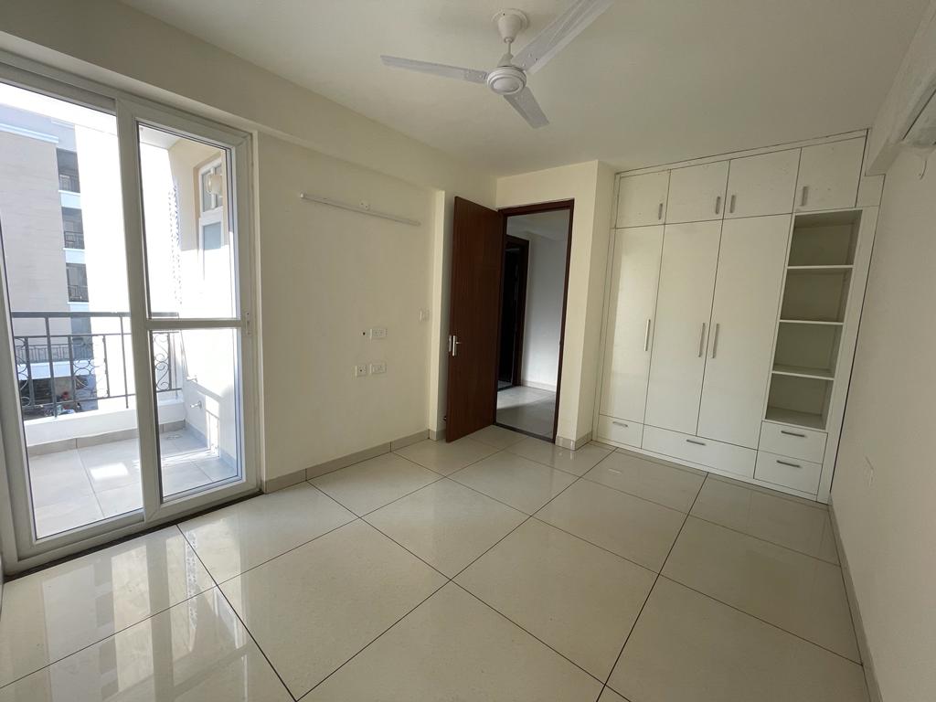 3 BHK + Pooja Room 1735 Sq.Ft. Apartment in La Prisma