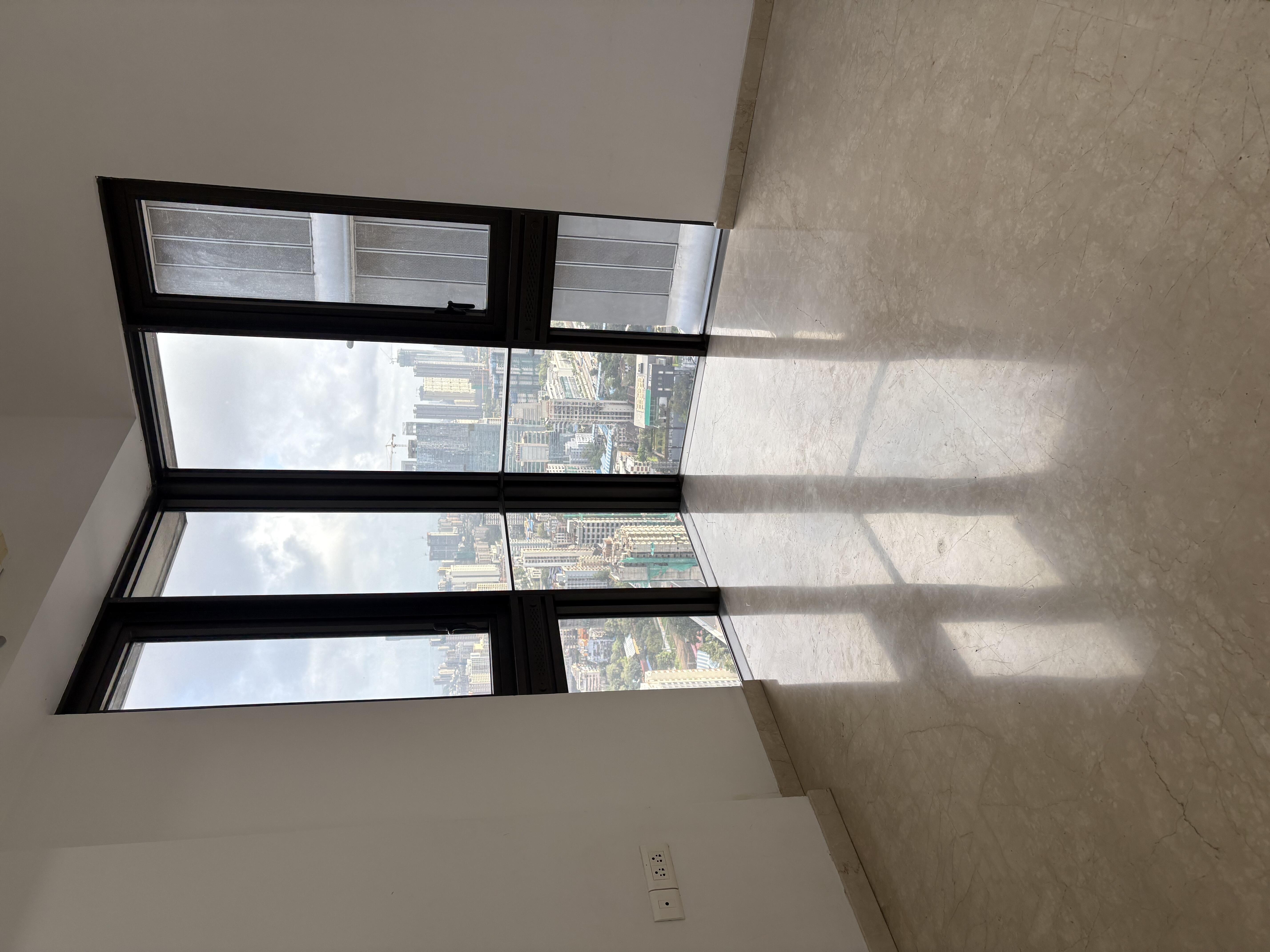 2 BHK + Servant Room Apartment For Rent in Lodha The Park